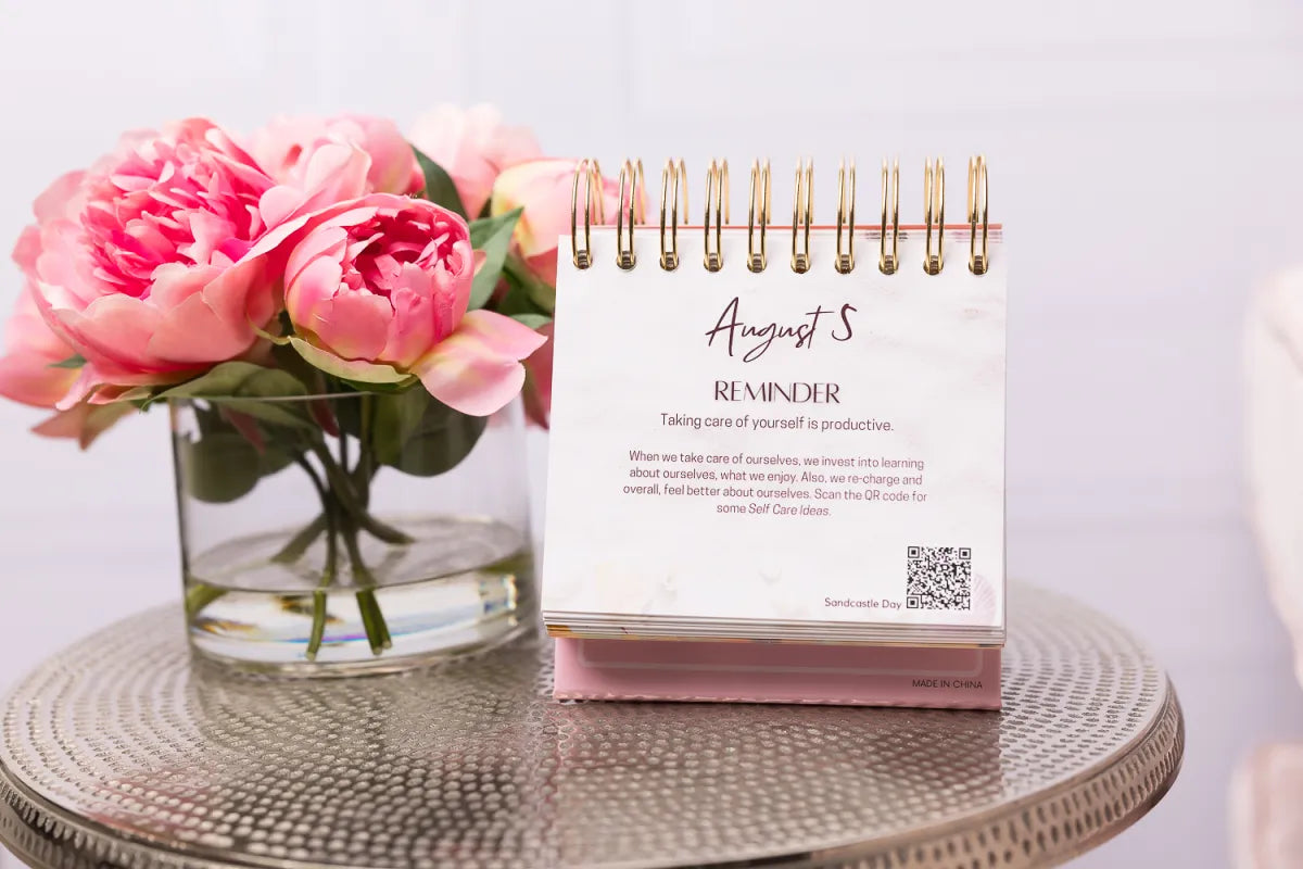 Small Bits of Happiness - 365 Days of Happiness Calendar